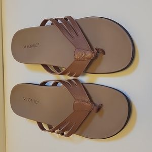 Vionic Flip Flops